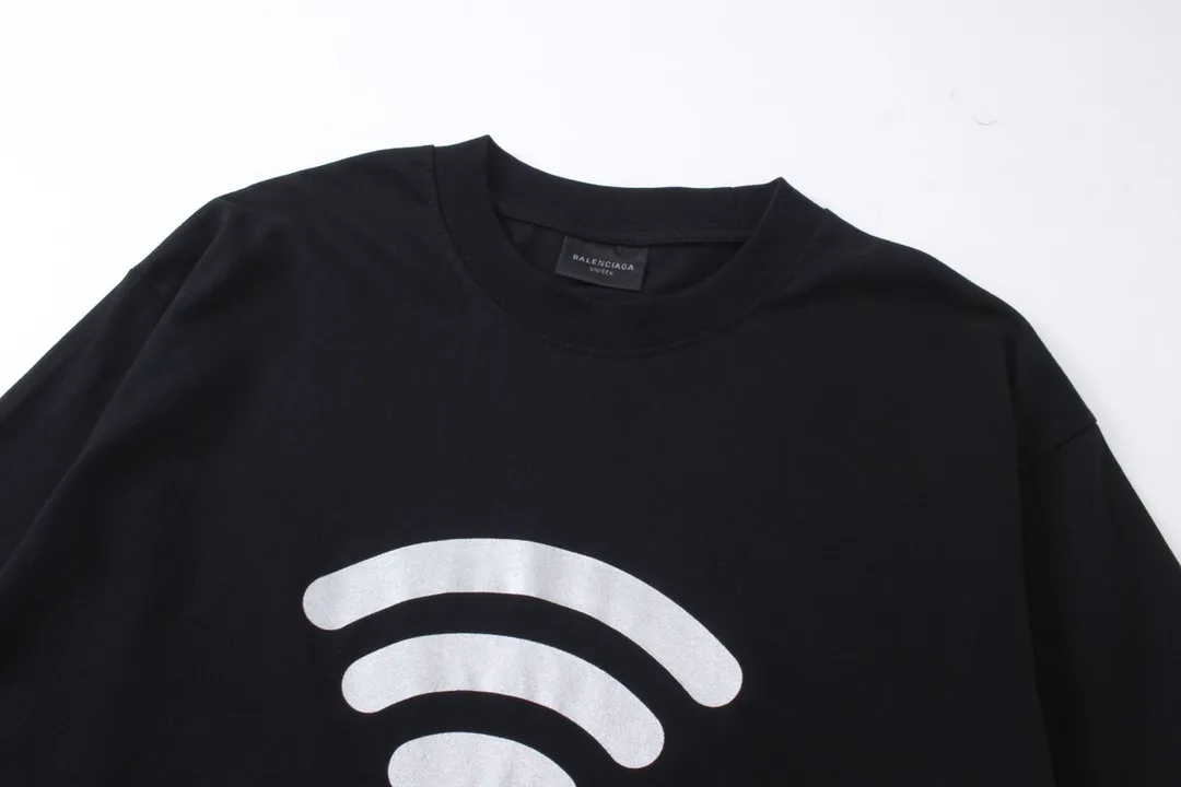 【 . Quality】BALENCI*GA/ .2024 .520 WI-FI T . . Authentic ， ！ ZP 。 260 ， . ， ，。 。 . ， 。 OS . Same Style ：BL 223368 :Black.Cream White Size：XS L